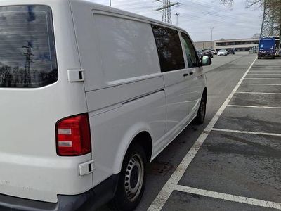 Gebraucht VW Transporter 150 PS (110 kW) 2018 Weiß Van