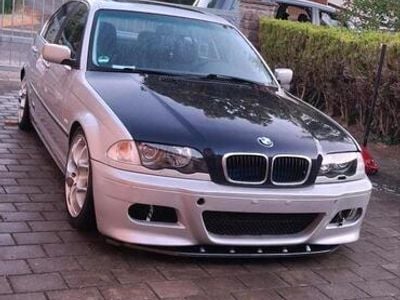 BMW 323