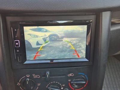 Gebraucht Peugeot 207 Urban Move 95 PS (69 kW) 2009 Weiß Limousine