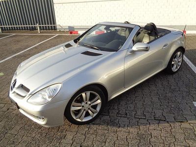 Usata Mercedes SLK200 184 CV (135 kW) 2008 Argento Cabrio