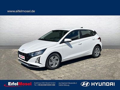 Atlas white / sol Gebraucht 2024 Hyundai i20 Select Limousine | 18.760 € (Fairer Preis)