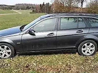 Gebraucht Mercedes C200 136 PS (100 kW) 2010 Grau Kombi