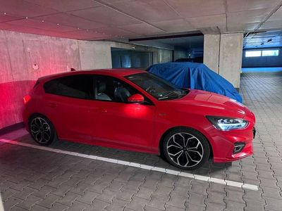 Gebraucht Ford Focus ST-Line 120 PS (88 kW) 2018 Rot Limousine