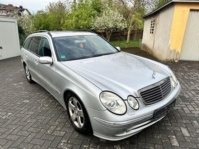Gebraucht Mercedes E350 Avantgarde 272 PS (200 kW) 2005 Schwarz Kombi
