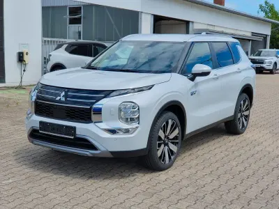Neu Mitsubishi Outlander P-HEV Edition 306 PS (225 kW) 2026 Weiß SUV