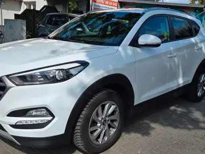 Gebraucht Hyundai Tucson Advantage 136 PS (100 kW) 2017 Polar white / sol SUV