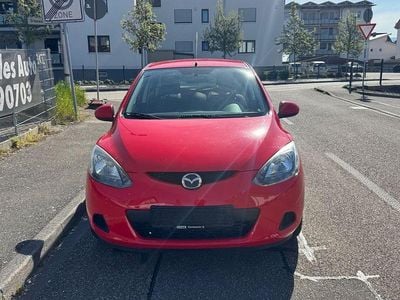 Gebraucht Mazda 2 Independence 75 PS (55 kW) 2009 Rot Kleinwagen