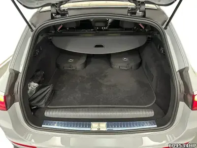 Gebraucht Mercedes E300 AMG 313 PS (230 kW) 2025 Manufaktur lack manufaktur alp Kombi