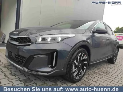 Neu Kia XCeed 179 PS (131 kW) 2025 Penta grau SUV