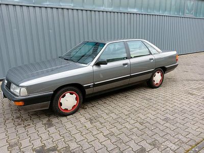 Grau Gebraucht 1988 Audi 200 Limousine | 13.900 €