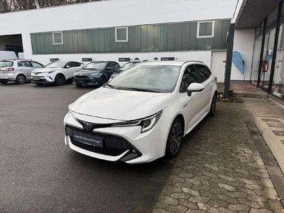 Weiß Gebraucht 2021 Toyota Corolla Hybrid Team Kombi | 23.460 € (Superpreis)