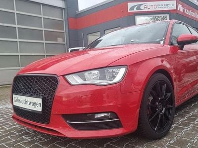 Gebraucht Audi A3 S-Line 125 PS (91 kW) 2016 Brilliantrot Kleinwagen