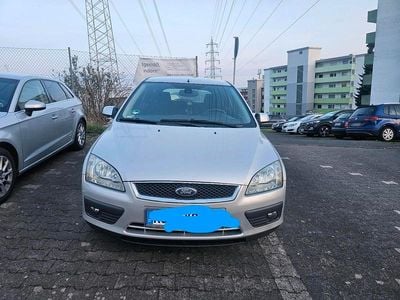 Gebraucht Ford Focus 2005 Grau Limousine