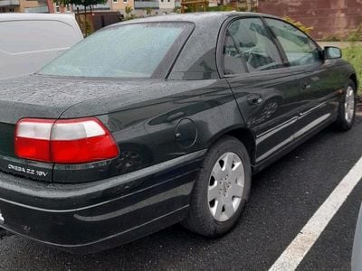 Grün Gebraucht 2001 Opel Omega Limousine | 4.900 €