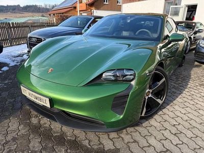 Grün Gebraucht 2023 Porsche Taycan GTS Limousine | 66.999 €