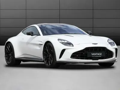 Neu Aston Martin V8 Vantage 665 PS (489 kW) 2026 Weiß Coupé