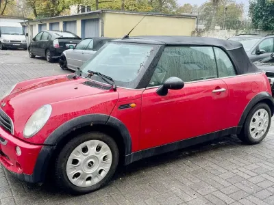 Usata Mini Cooper Cabriolet 120 CV (88 kW) 2007 Rosso Cabrio