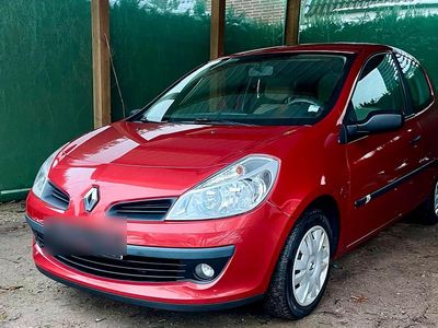 Gebraucht Renault Clio III 98 PS (72 kW) 2005 Rot Kleinwagen