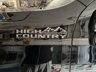 Begagnad Chevrolet Suburban 426 HK (313 kW) 2025 Svart SUV
