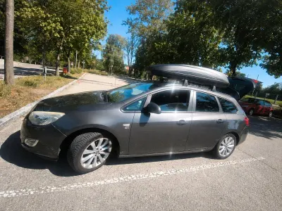 Gebraucht Opel Astra 140 PS (102 kW) 2012 Grau Kombi
