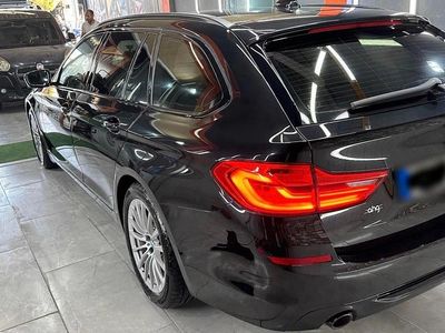 Gebraucht BMW 520 Sport Line 190 PS (139 kW) 2019 Schwarz Kombi