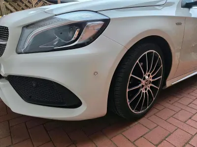 Gebraucht Mercedes A180 AMG line 122 PS (89 kW) 2017 Weiß Kleinwagen