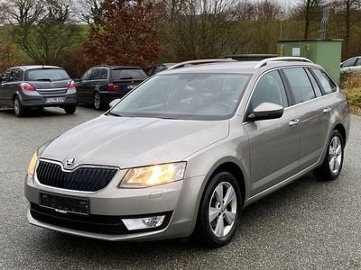 Gebraucht Skoda Octavia Elegance 105 PS (77 kW) 2014 Beige Kombi