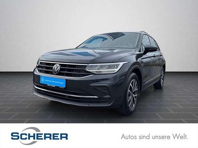 Gebraucht VW Tiguan Life 150 PS (110 kW) 2023 Uranograu SUV