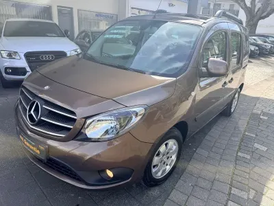 Gebraucht Mercedes Citan 112 114 PS (83 kW) 2018 Braun Van / Kleinbus
