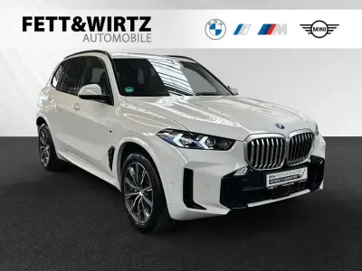 Gebraucht BMW X5 M Sport 489 PS (359 kW) 2025 Alpinweiss SUV
