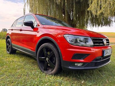 Orange Gebraucht 2017 VW Tiguan Sound SUV | 19.200 € (Fairer Preis)