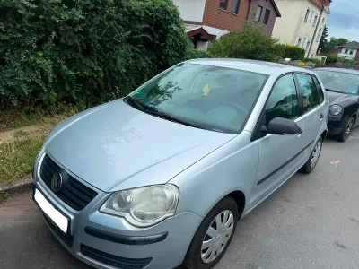 Gebraucht VW Polo 64 PS (47 kW) 2005 Silber Kleinwagen