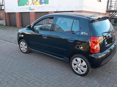 Gebraucht Kia Picanto 65 PS (47 kW) 2010 Schwarz Kleinwagen