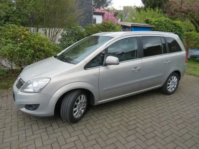 Gebraucht Opel Zafira 150 PS (110 kW) 2009 Silber Van / Kleinbus