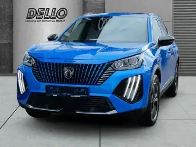 Gebraucht Peugeot 2008 Allure 131 PS (96 kW) 2023 Blau/typ aussenverkleidung met SUV