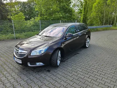 Używany Opel Insignia Active 194 KM (142 kW) 2012 Brązowy Kombi