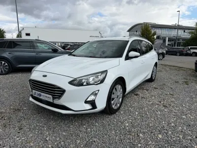 Gebraucht Ford Focus Cool & Connect 120 PS (88 kW) 2020 Weiß Limousine