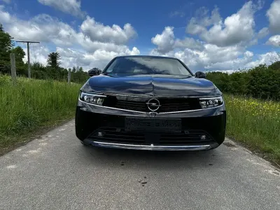 Gebraucht Opel Astra Business Edition 150 PS (110 kW) 2022 Schwarz Kleinwagen