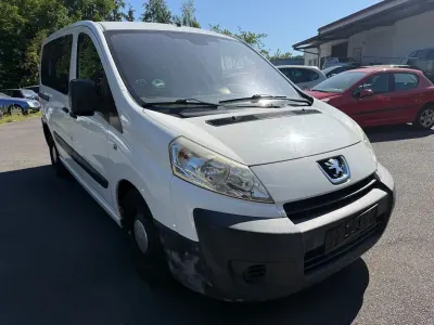 Gebraucht Peugeot TePee 90 PS (66 kW) 2008 Weiß Van / Kleinbus