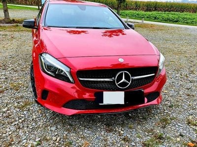 Gebraucht Mercedes A200 136 PS (100 kW) 2016 Rot Limousine