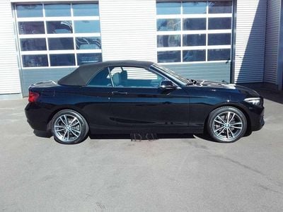 Gebraucht BMW 220 Sport Line 190 PS (139 kW) 2019 Schwarz Cabrio