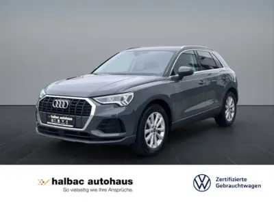 Używany Audi Q3 Ambiente 150 KM (110 kW) 2022 Szary SUV