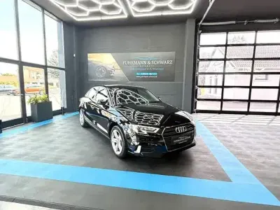 Gebraucht Audi A3 Sport 116 PS (85 kW) 2017 Schwarz Limousine
