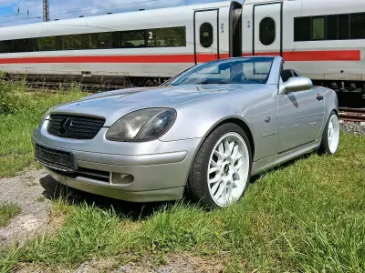 Gebraucht Mercedes SLK200 136 PS (100 kW) 1997 Silber Cabrio