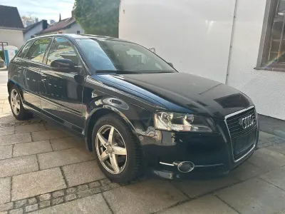 Gebraucht Audi A3 Sportback 90 PS (66 kW) 2012 Schwarz Kleinwagen