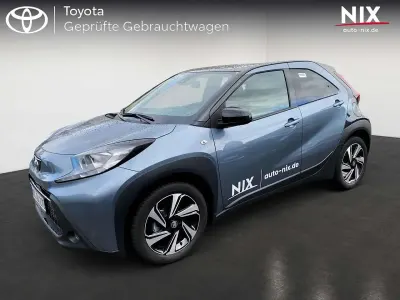 Gebraucht Toyota Aygo X Basis 72 PS (52 kW) 2025 Grau SUV