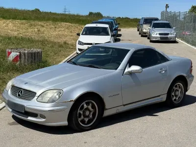Gebraucht Mercedes SLK200 163 PS (119 kW) 2000 Silber Cabrio