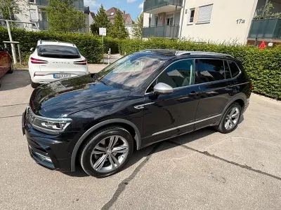 Gebraucht VW Tiguan Allspace R-line 190 PS (139 kW) 2019 Schwarz SUV