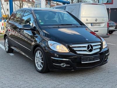 Usata Mercedes B200 140 CV (102 kW) 2009 Nero Monovolume