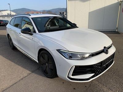 Brugt VW Passat R-line 150 HK (110 kW) 2024 Hvid Stationcar